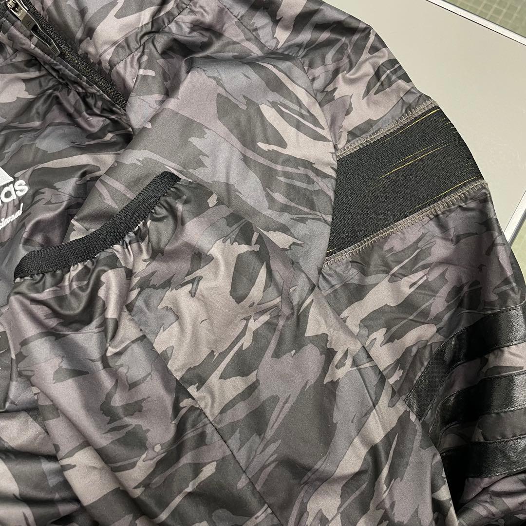 新品‼️迷彩アディダス プロフェッショナルのウインドブレーカー上下セットアップ