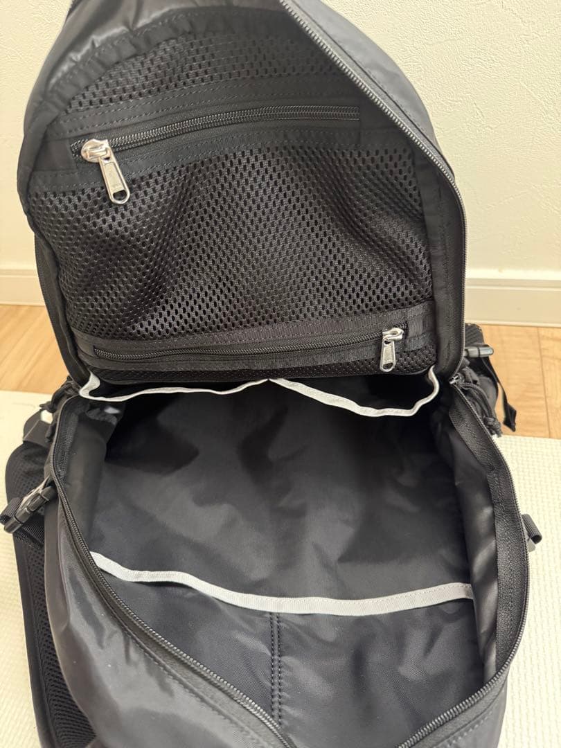 FREDRIK PACKERS ブラックリュック