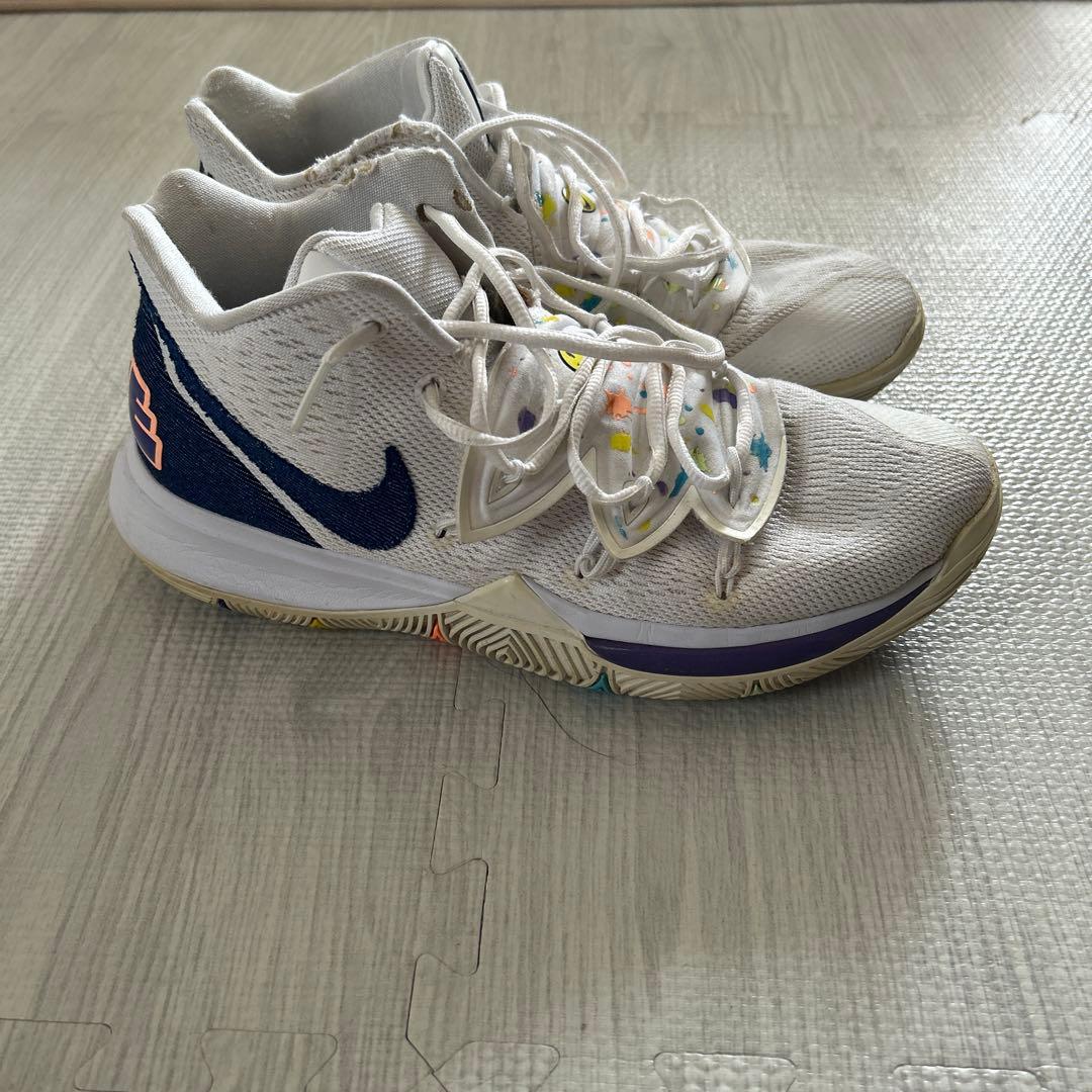 NIKE カイリー5