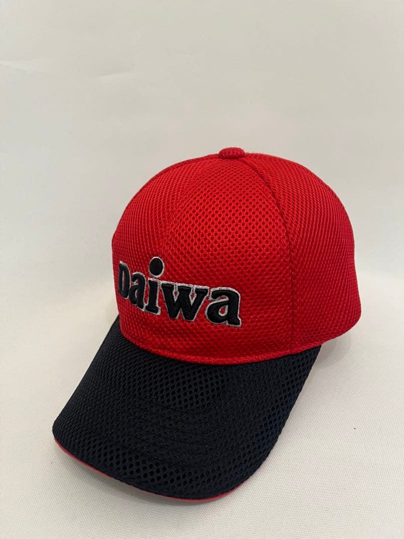 Daiwa】旧ロゴ メッシュ キャップ レッド ブラック フィッシング