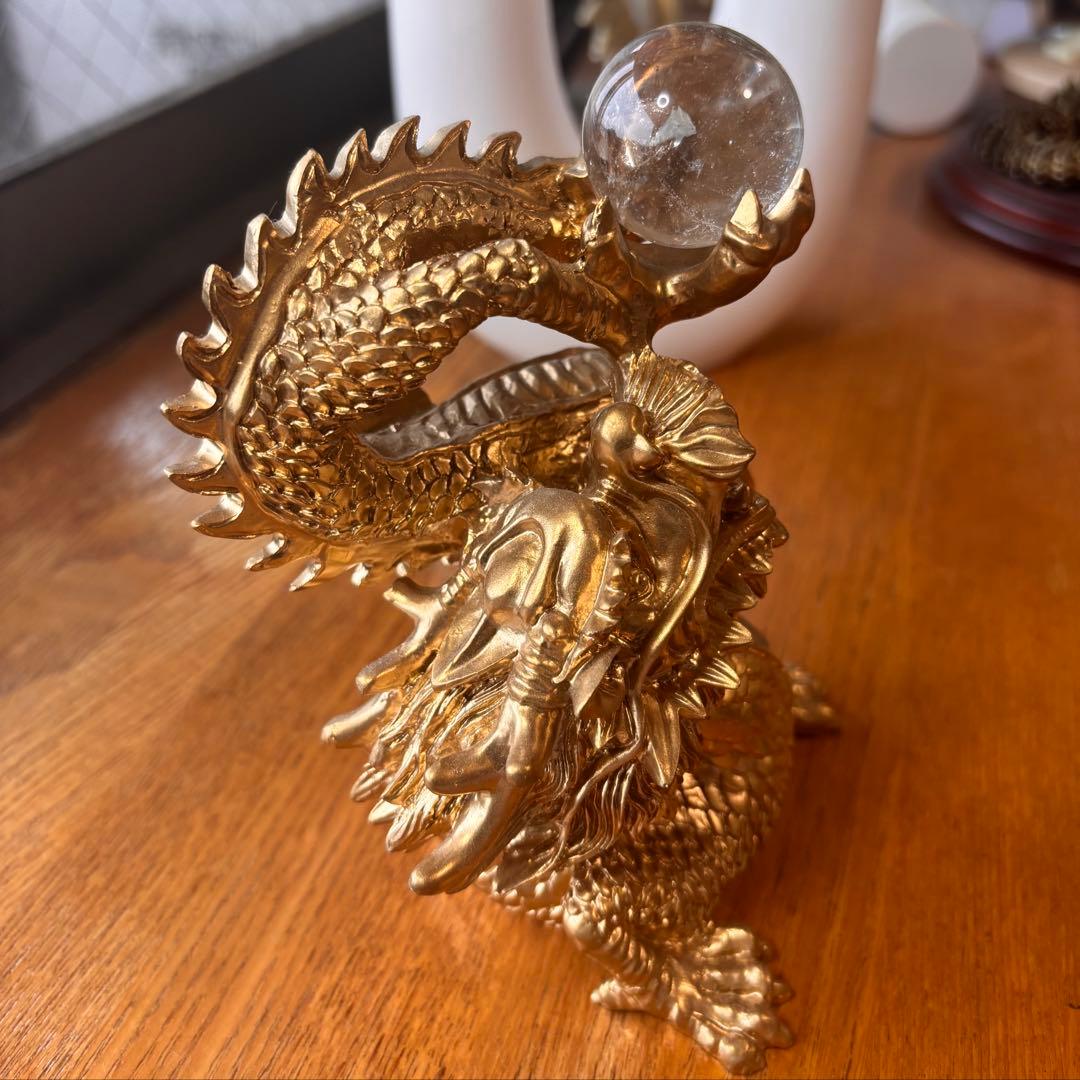 【セレクト品】五本爪 龍神 水晶丸玉付き置物