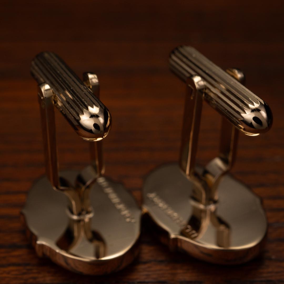 【英国王室御用達】 バーバリー ボルドーエナメル カフリンクス Burberry