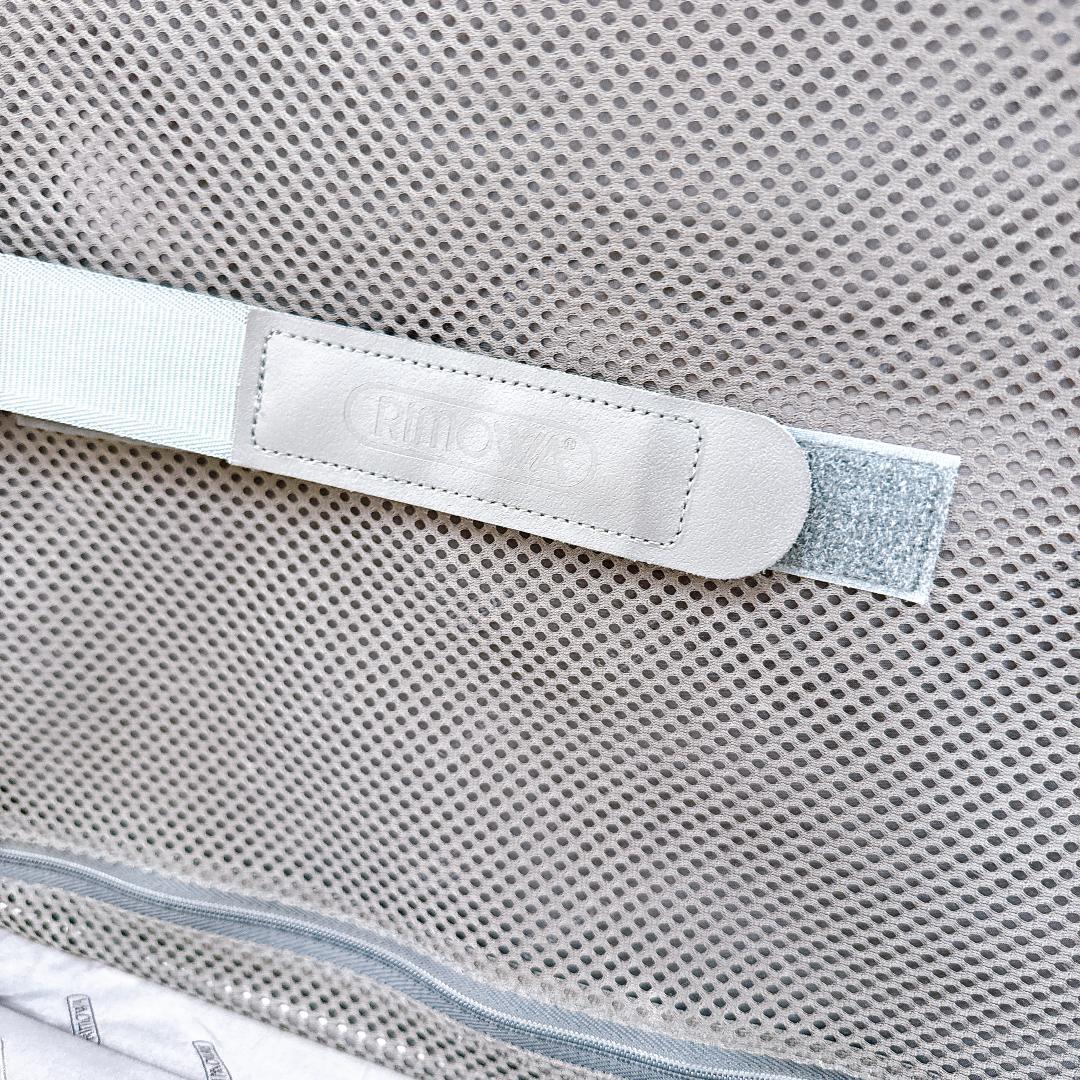 【良品】リモワ スーツケース Hybrid 32L MatteBlue