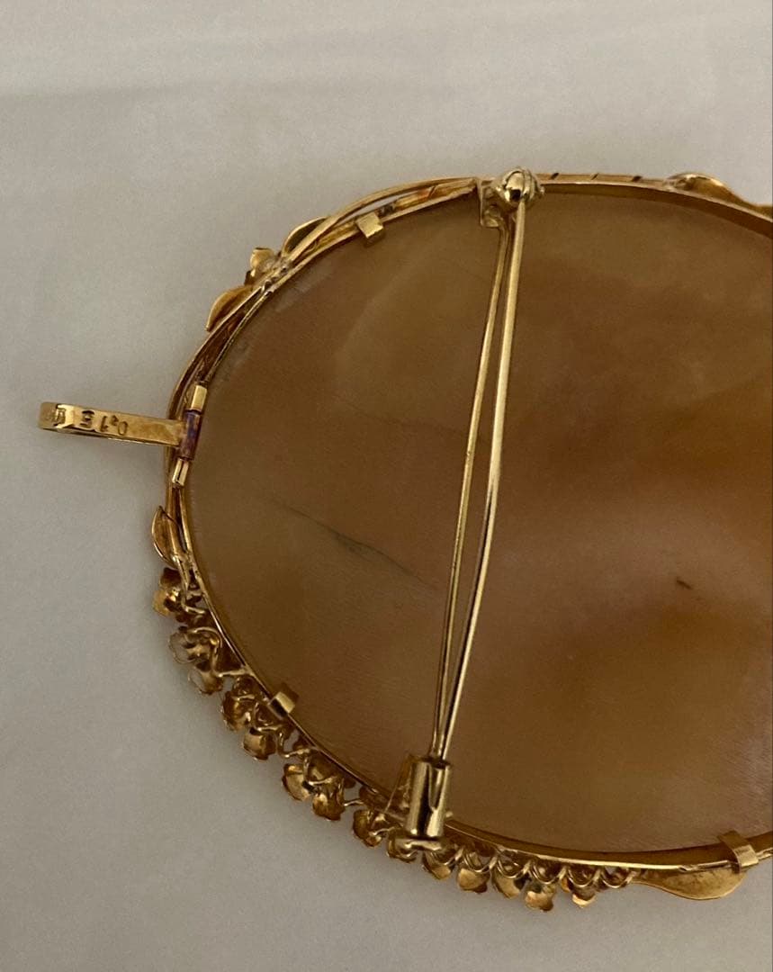 バルザーノ カメオ シェル製 ゴールド枠