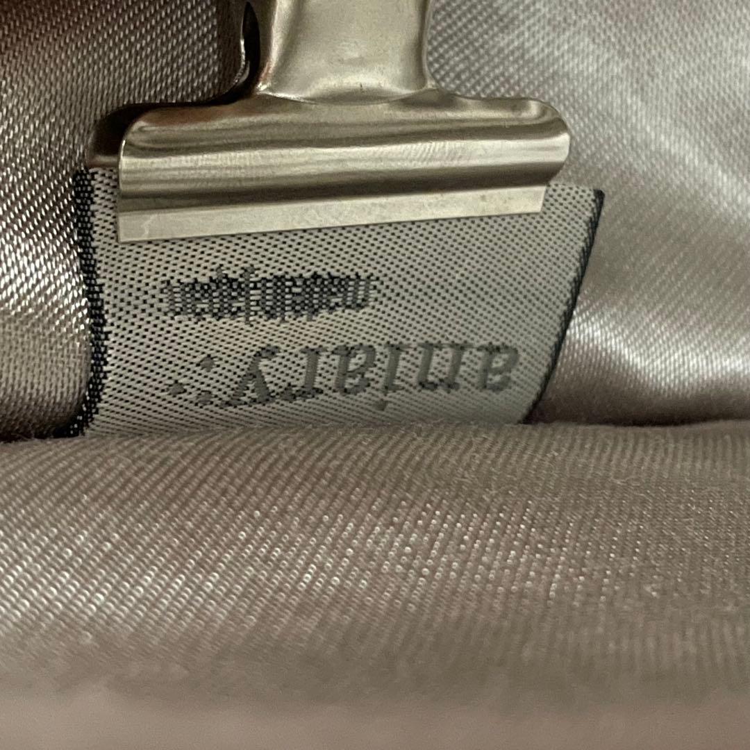 アニアリ フラップ式 アイディアルコンピレーションレザー 牛革 ボディバッグ 赤