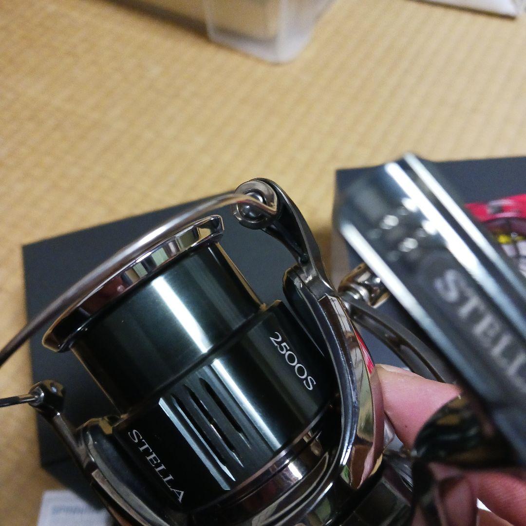 シマノ22ステラ C3000SDHG　リブレハンドル付き