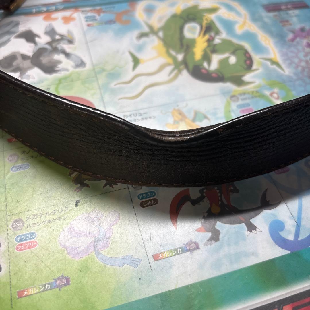 ス*ン様 Louis Vuitton ブラックレザーベルト