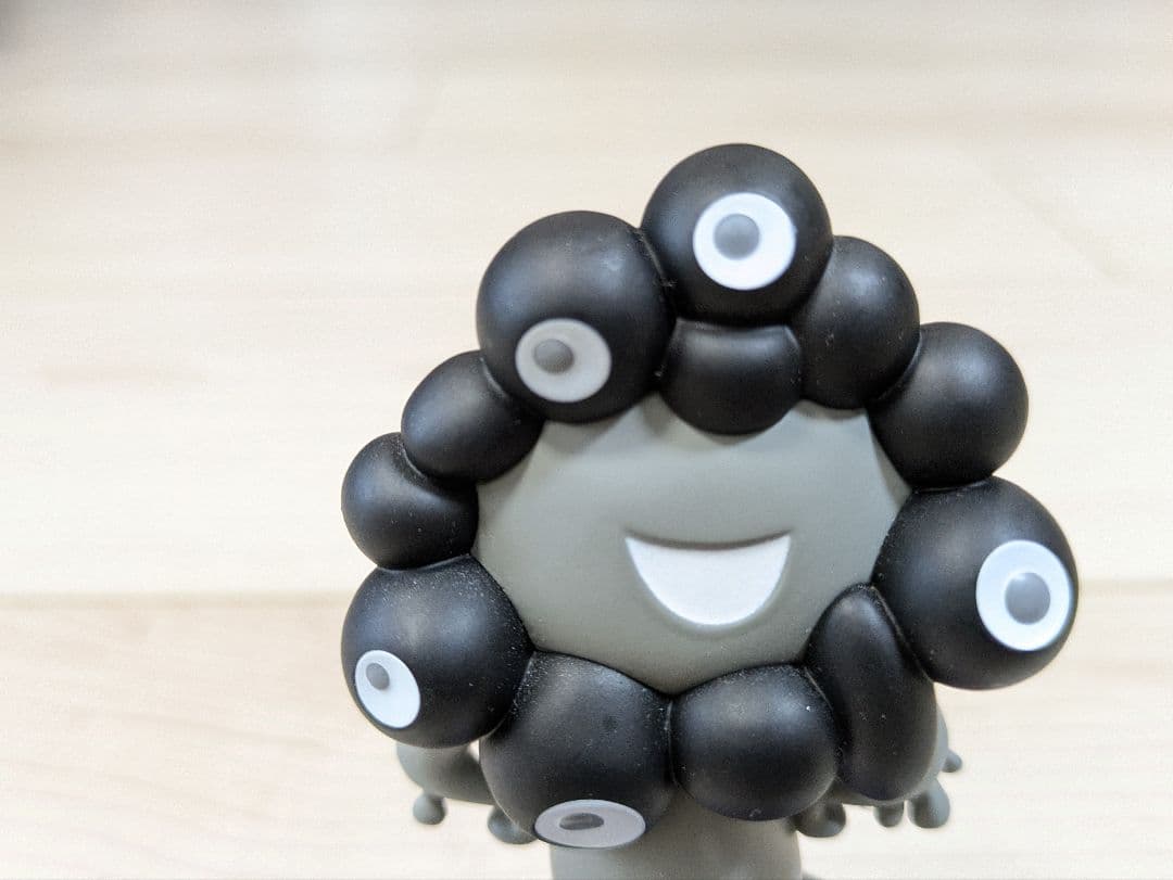 ミャクミャク フィギュアコレクション　海洋堂　3点　イチョウ　ブラック　ゴールド