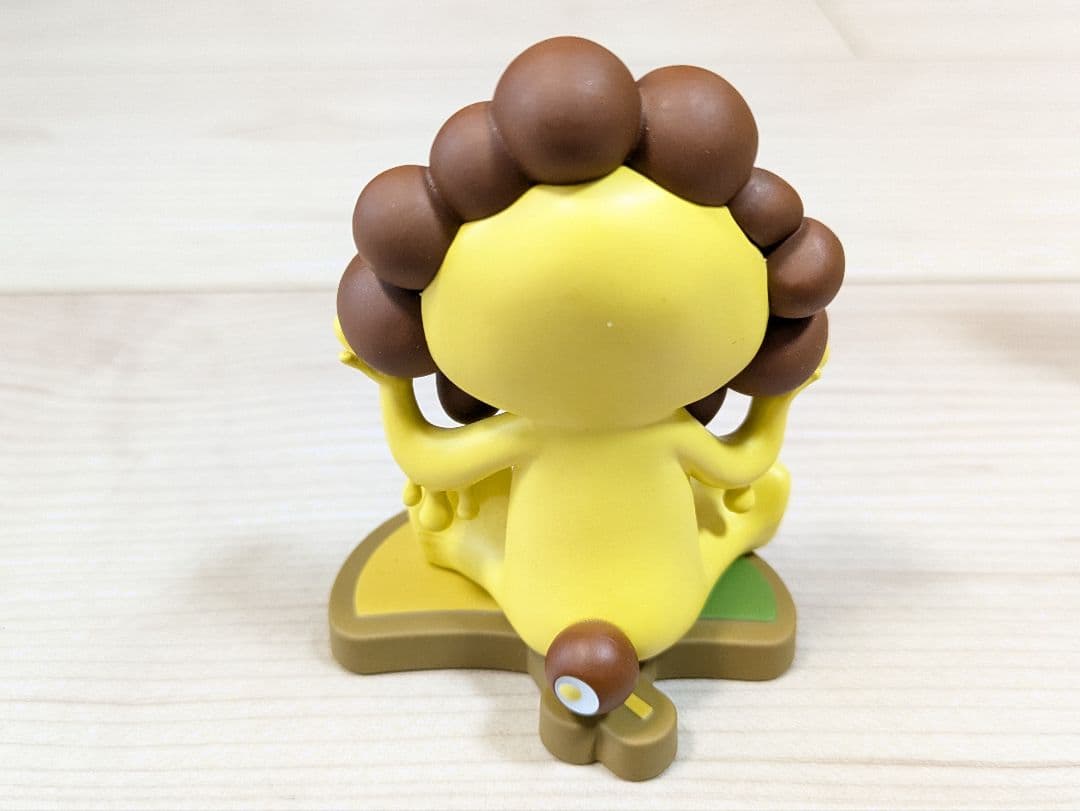 ミャクミャク フィギュアコレクション　海洋堂　3点　イチョウ　ブラック　ゴールド