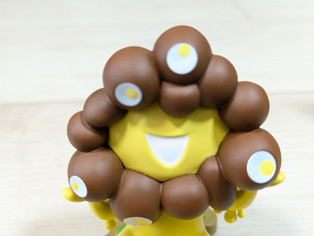 ミャクミャク フィギュアコレクション　海洋堂　3点　イチョウ　ブラック　ゴールド