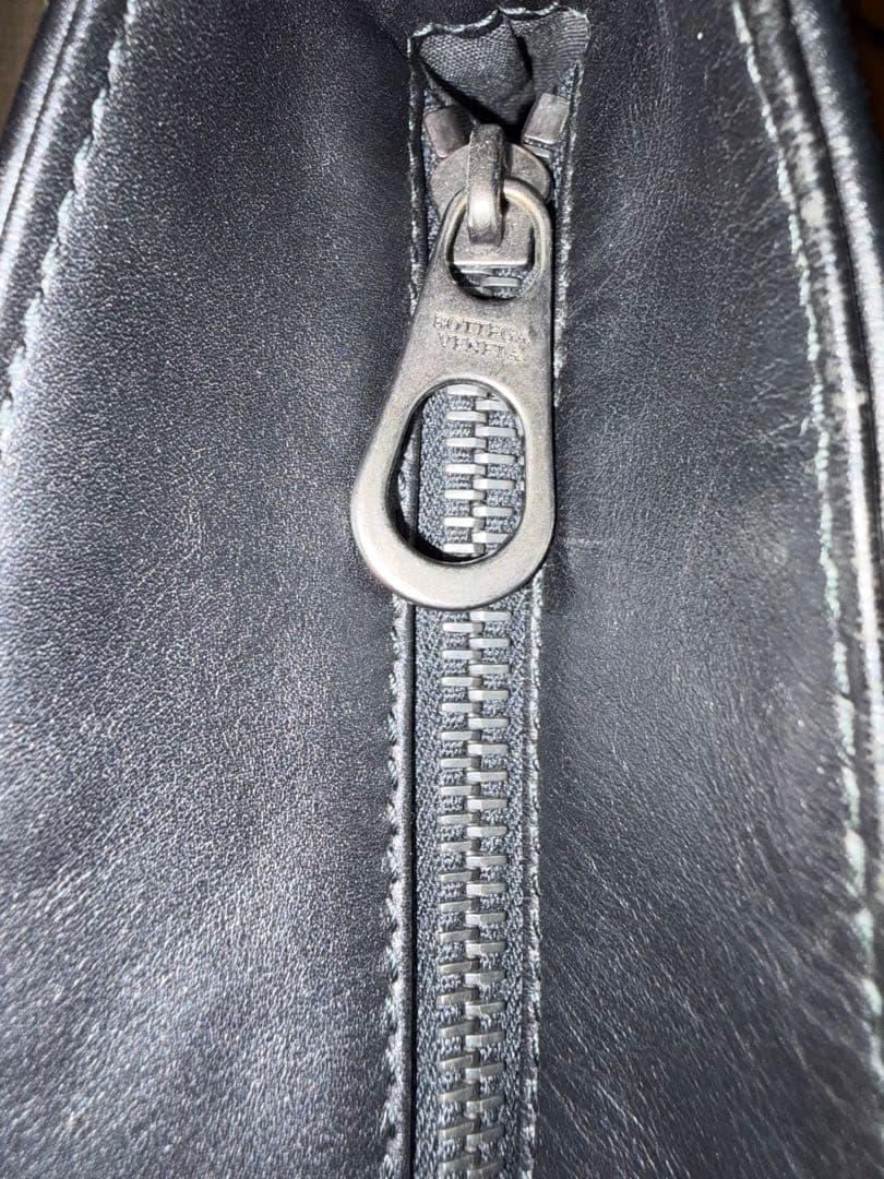 BOTTEGA VENETA ボッテガヴェネタ　ショルダーバッグ　ブラック