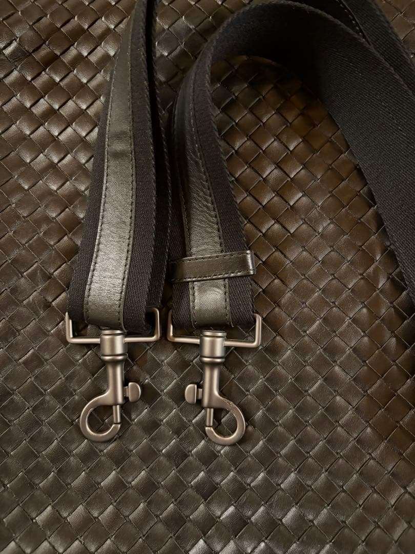 BOTTEGA VENETA ボッテガヴェネタ　ショルダーバッグ　ブラック