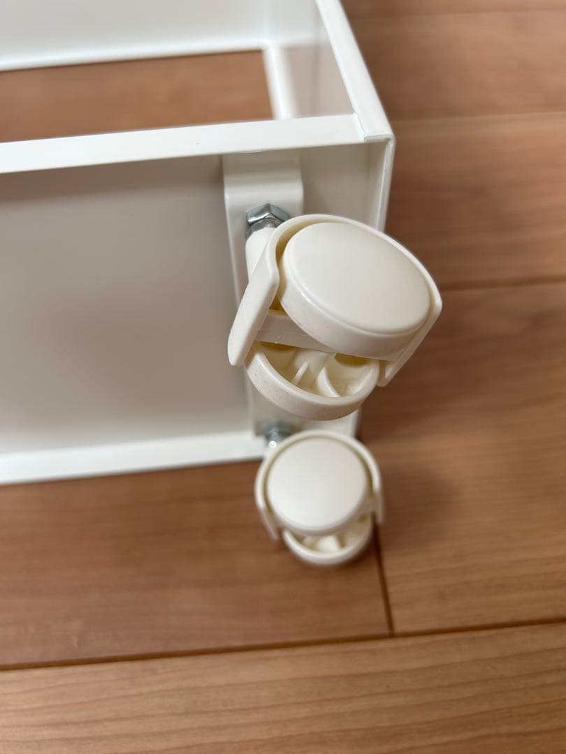 山崎実業　ハンドル付きスリムワゴン　タワー　ホワイト