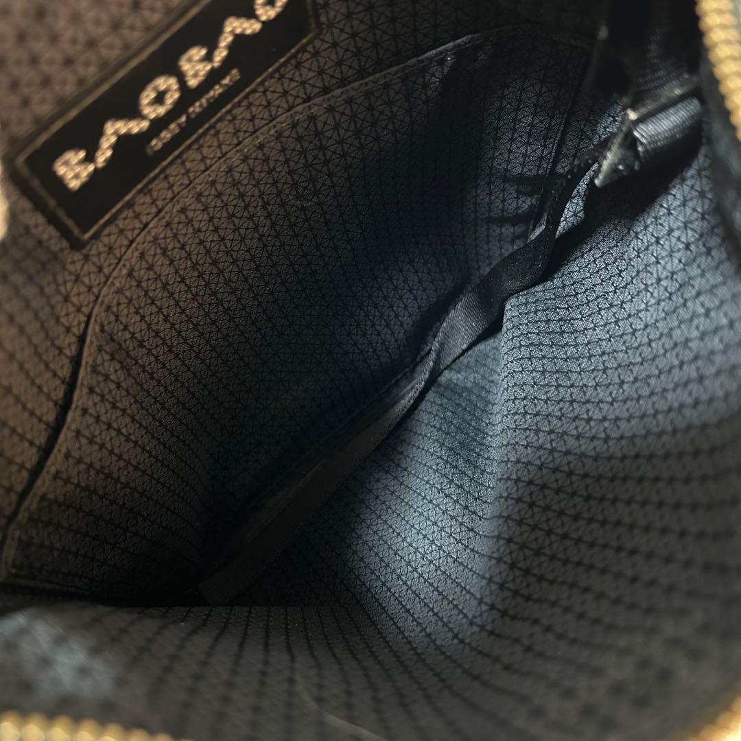 【人気✨ルーセント/ユニセックス】バオバオイッセイミヤケ　ショルダーバッグ　黒