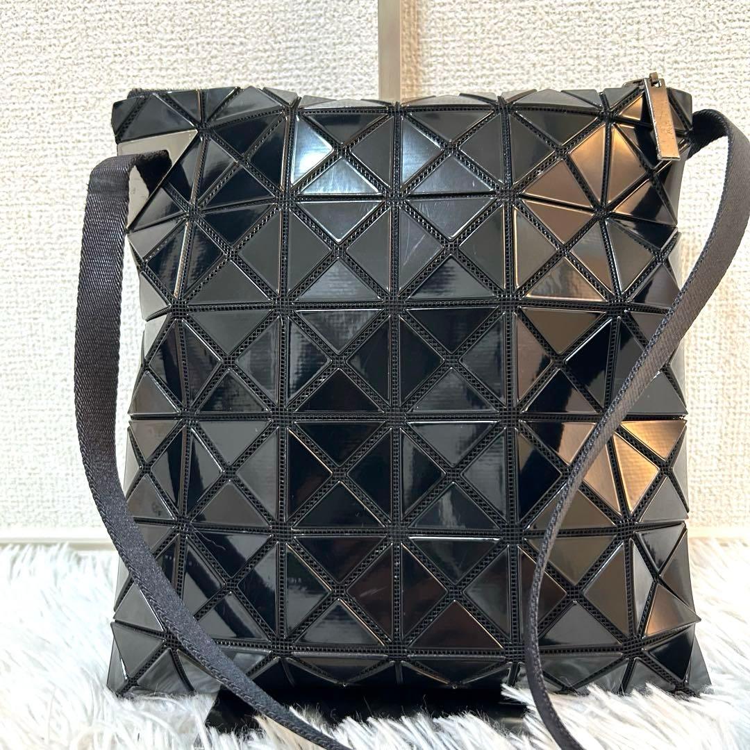 【人気✨ルーセント/ユニセックス】バオバオイッセイミヤケ　ショルダーバッグ　黒