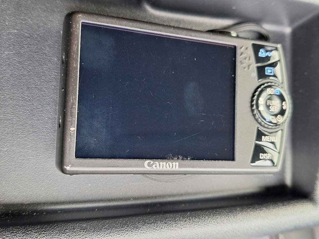 Canon　IXY920is本体のみ完全ジャンク部品取りリペア専用❗使用不可不明