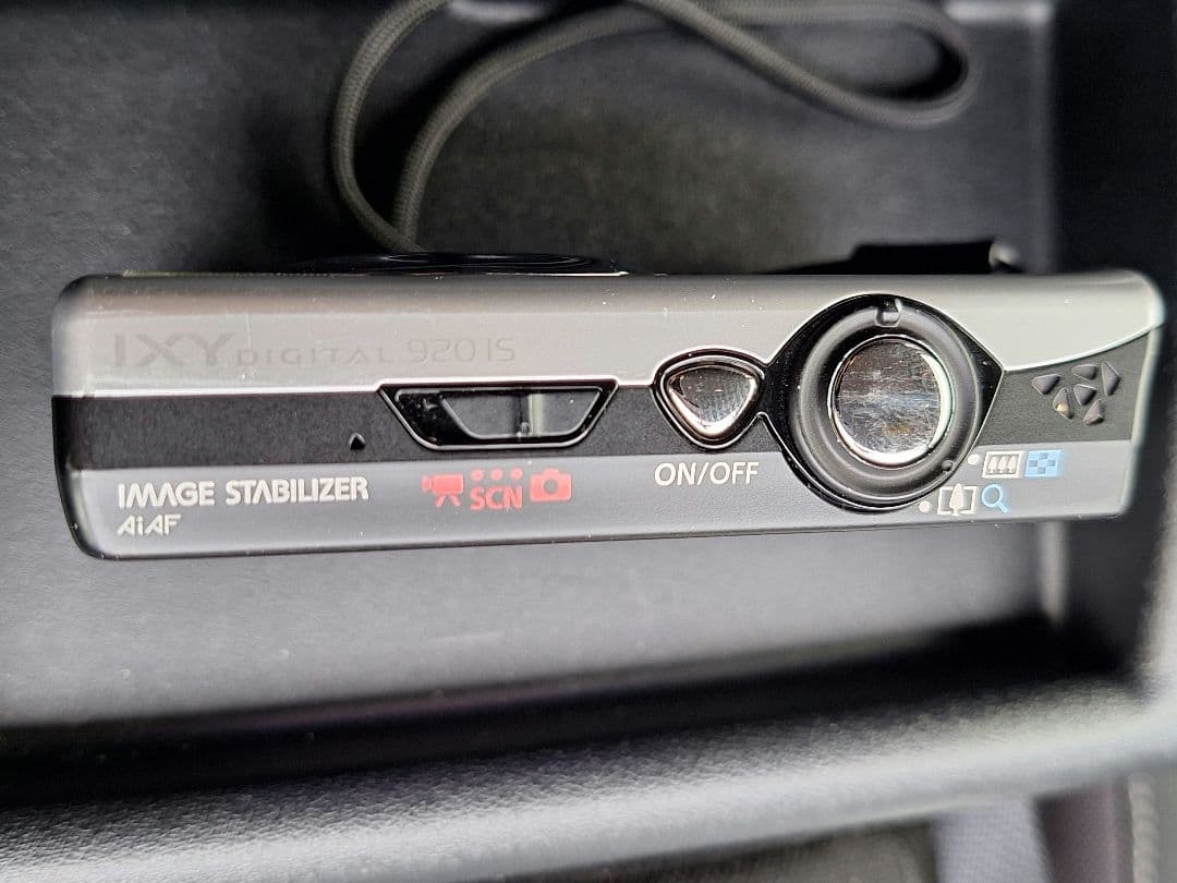 Canon　IXY920is本体のみ完全ジャンク部品取りリペア専用❗使用不可不明