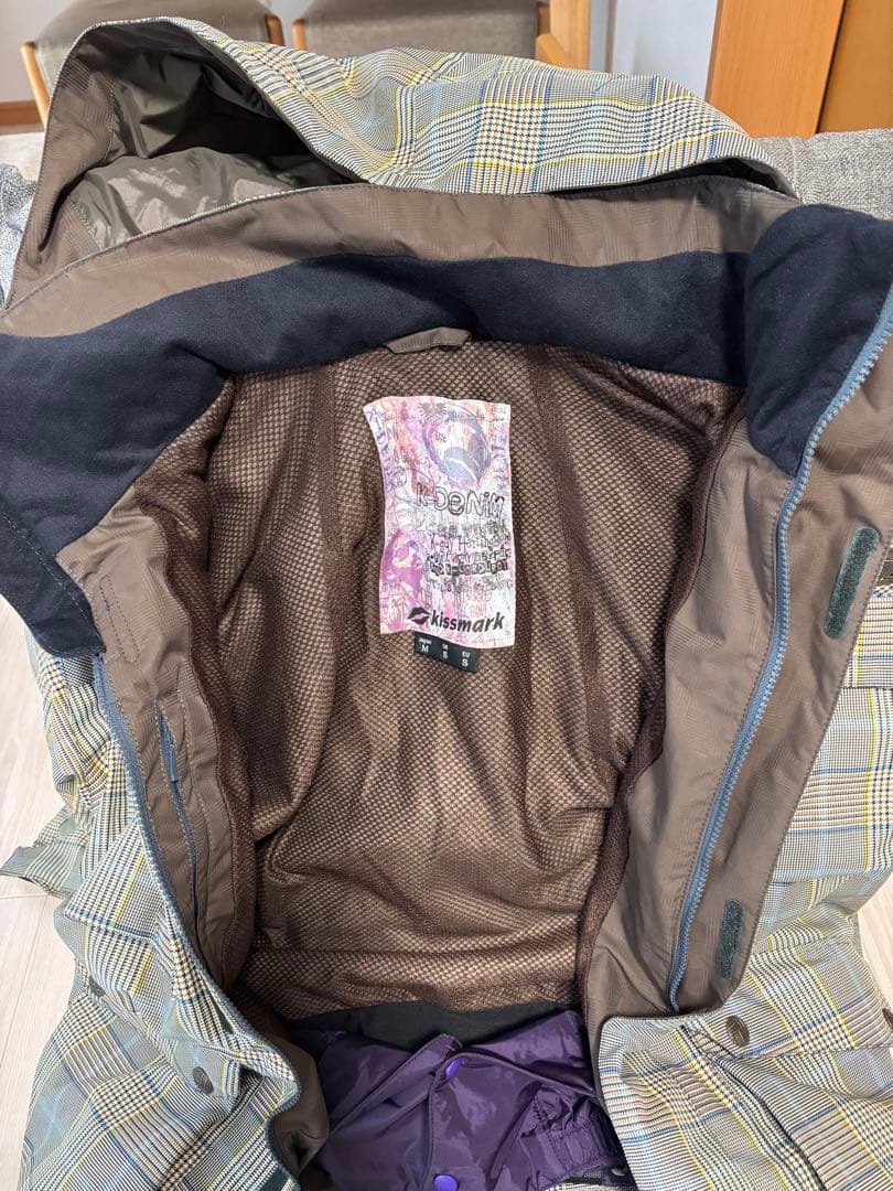 限定価格　キスマーク　スノーボードウェア チェック/ブラック　ゴーグルグローブ付