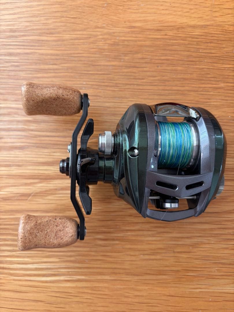 ALPHAS AIR STREAM CUSTOM 7.2R ルアー用ベイトリール