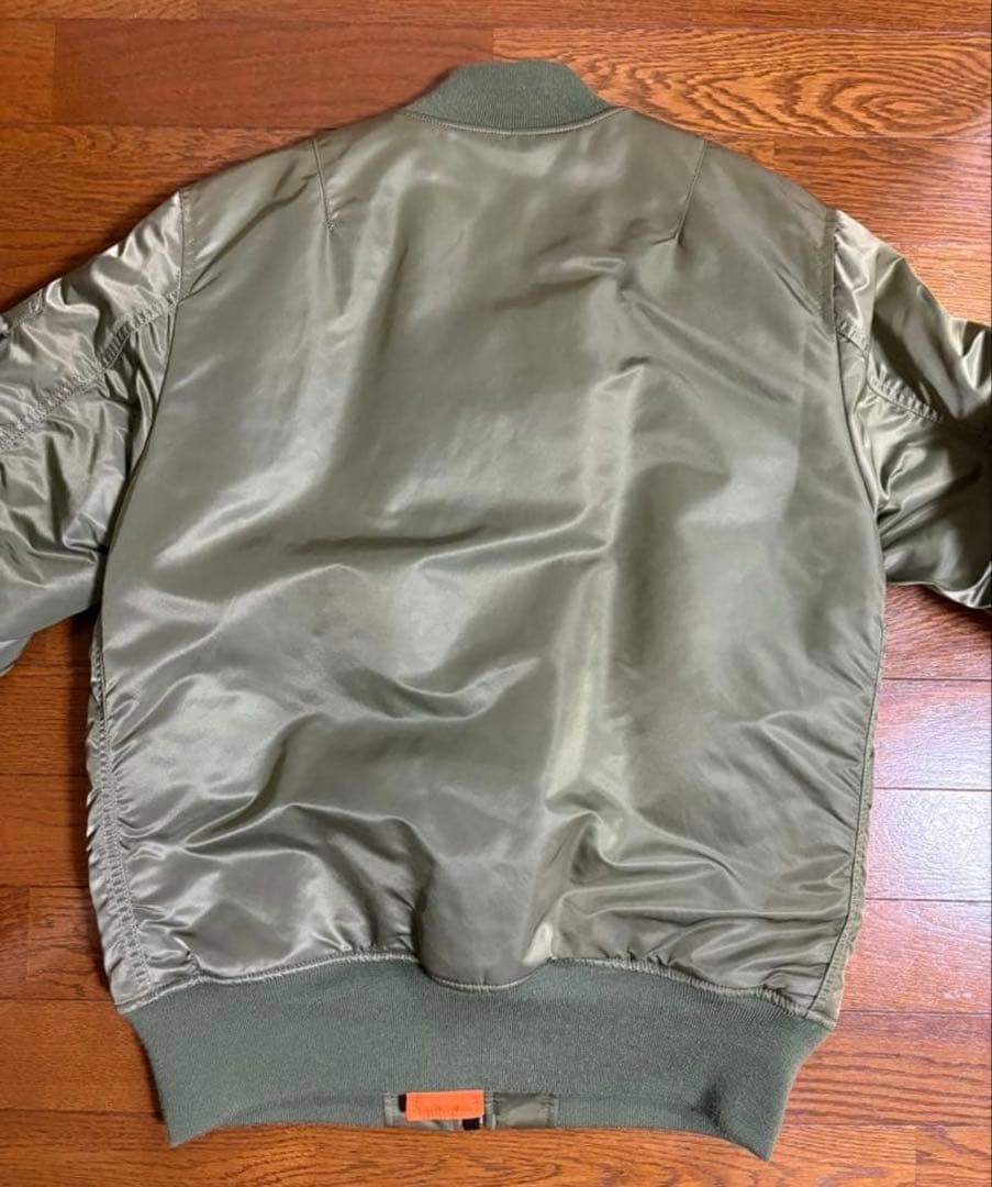 Alpha MA-1 フライトジャケット