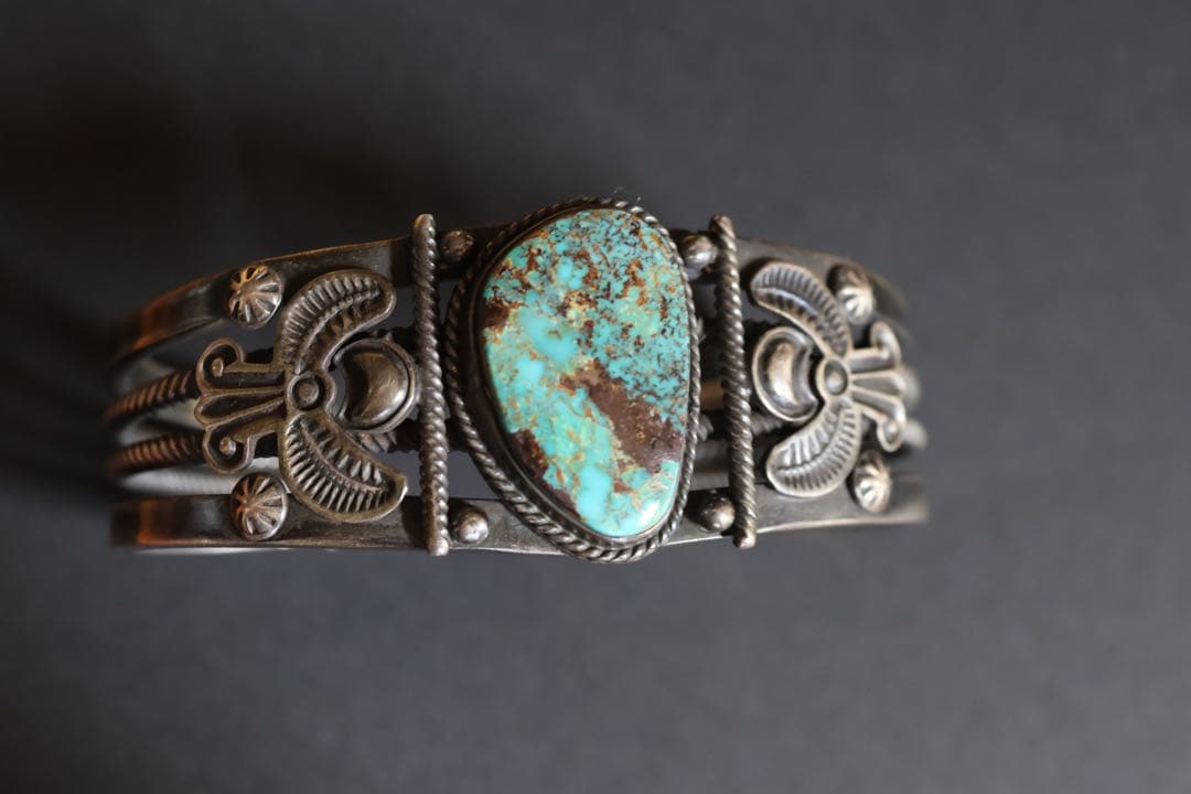 デルバートゴードン パイロットマウンテン バングル　ナバホ/Navajo