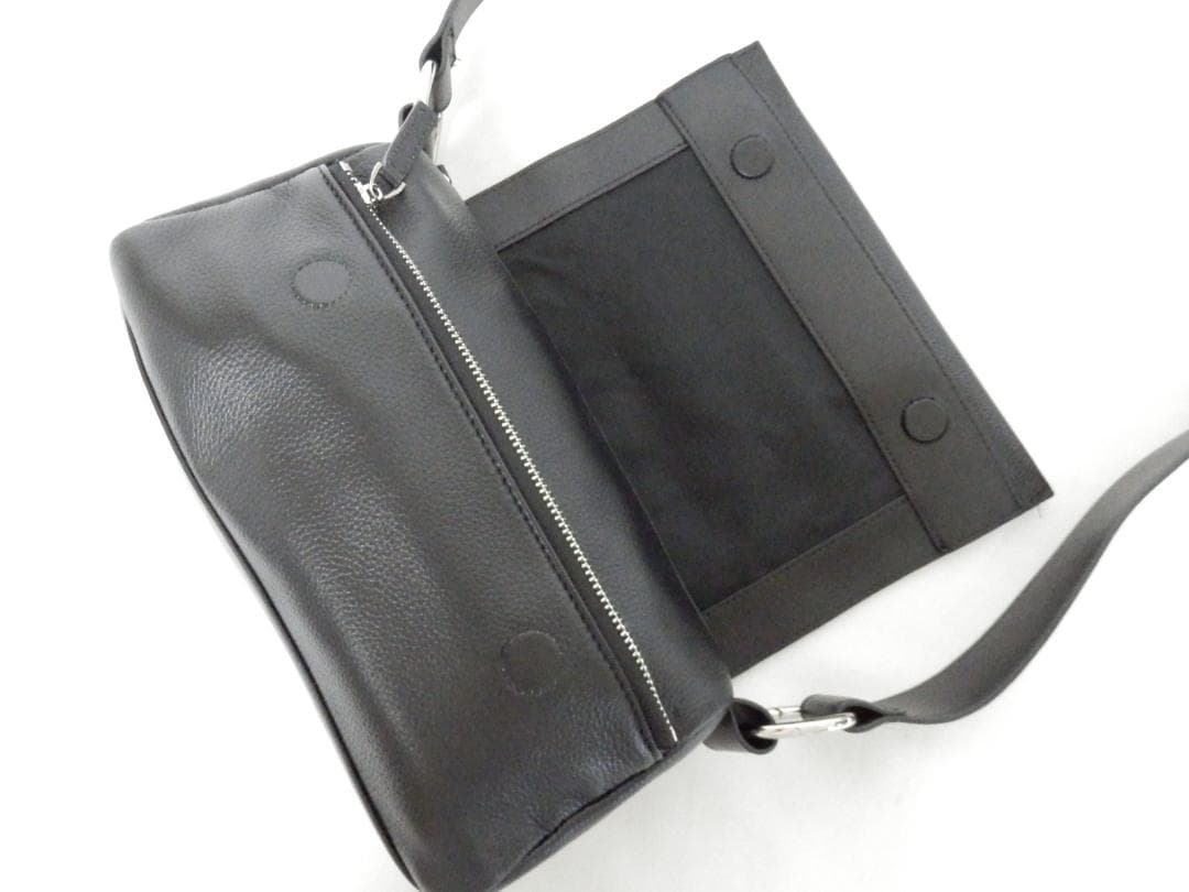 MH393 BEARDSLEY 2way レザーボディバッグ ブラック
