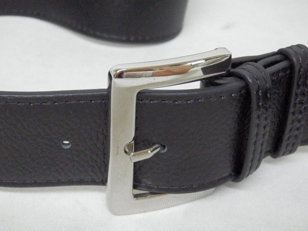 MH393 BEARDSLEY 2way レザーボディバッグ ブラック