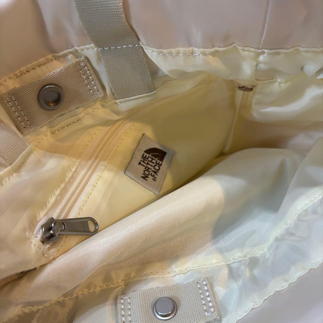 The North Face クリーム色 リュック