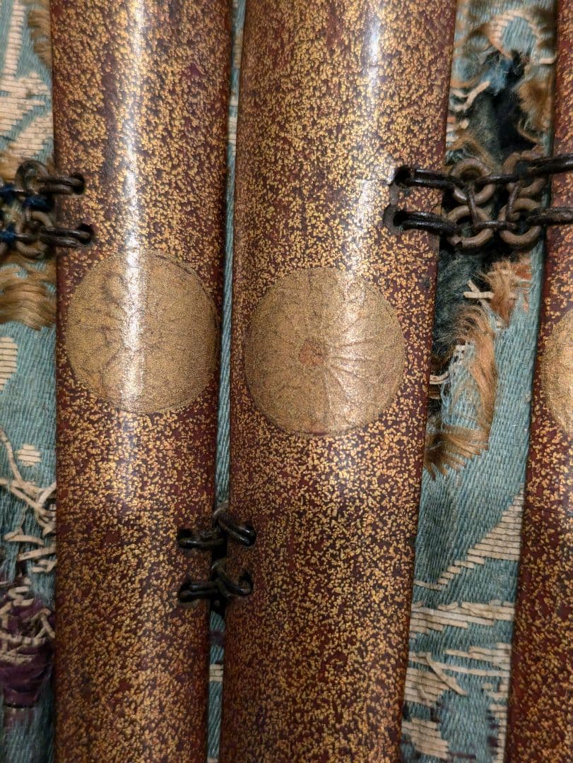 桃山から江戸初期 家紋 鉄製籠手 甲冑 面頬 前立て 武将 鎧 兜 武具 骨董