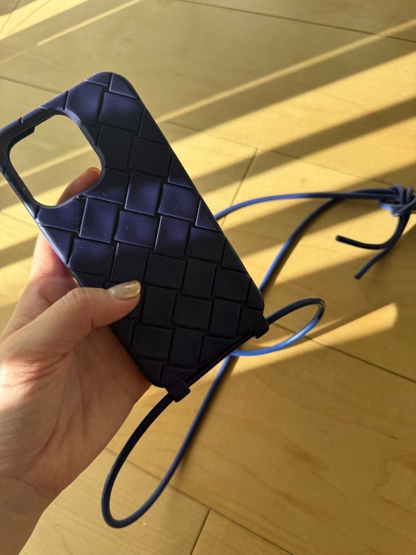 BOTTEGA VENETA iPhone13 Pro ケース ストラップ付 - メルカリ