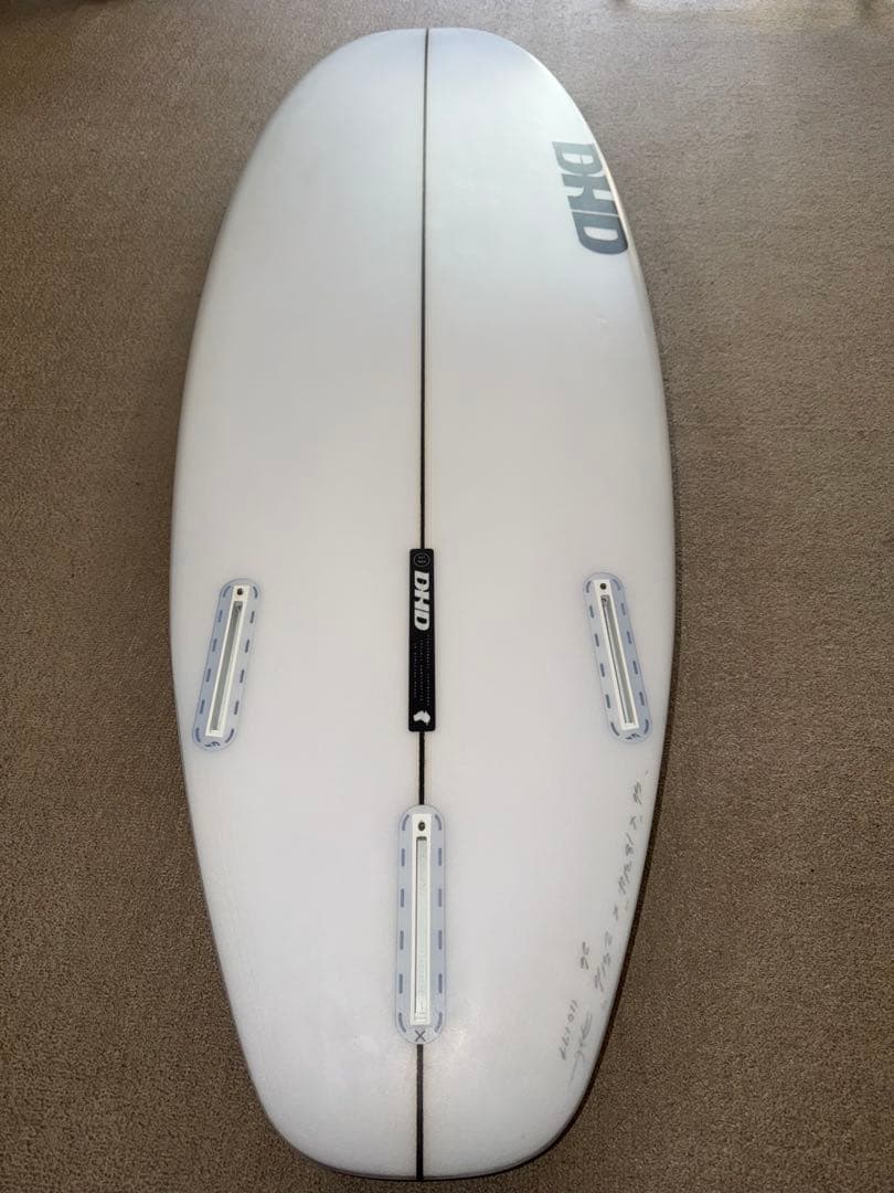 最新 美品 DHD サーフボードNEXUS ネクサス