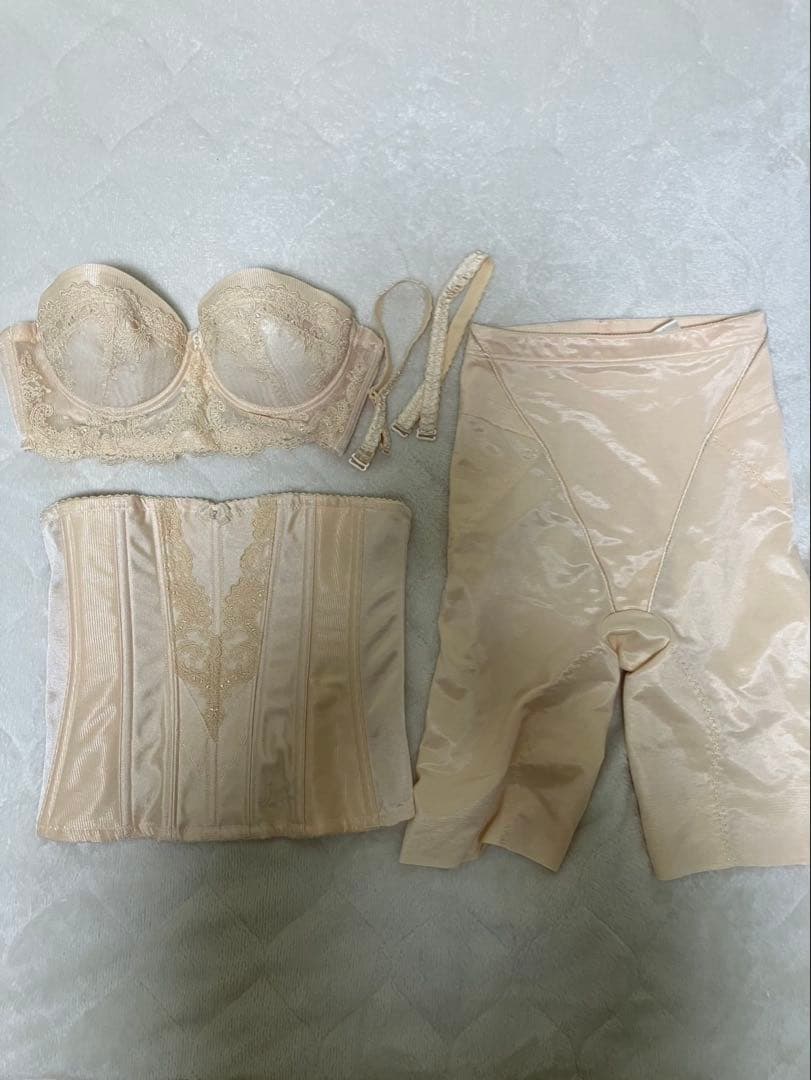 美品 フォーシスアンドカンパニー D65/64/64