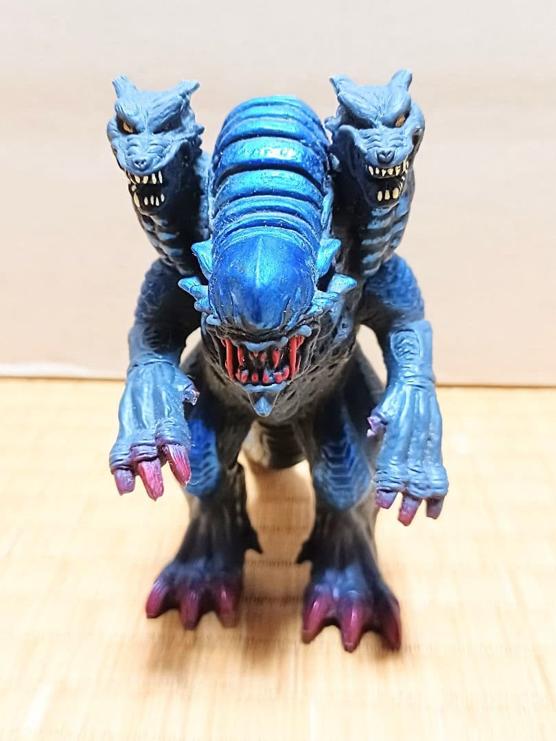 ⭐ライブサインあり⭐ ガルベロス　全長14cm　ウルトラマン 怪獣ソフビ　164