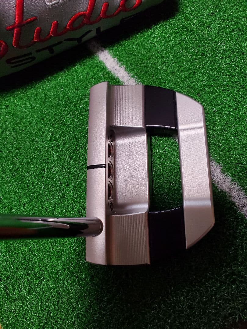 スコッティキャメロン　スタジオスタイル　ファストバック　2025