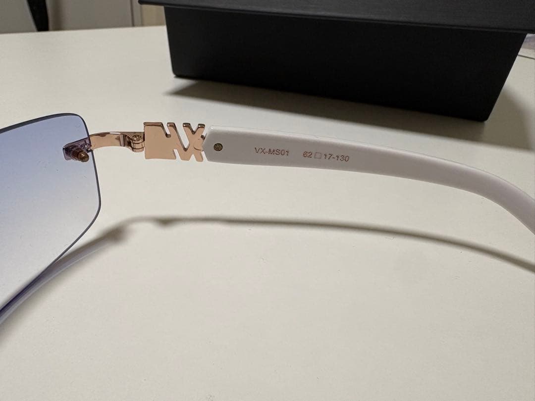 【本日のみ値下げ】VARTIX サングラス リムレス　GACKT着用