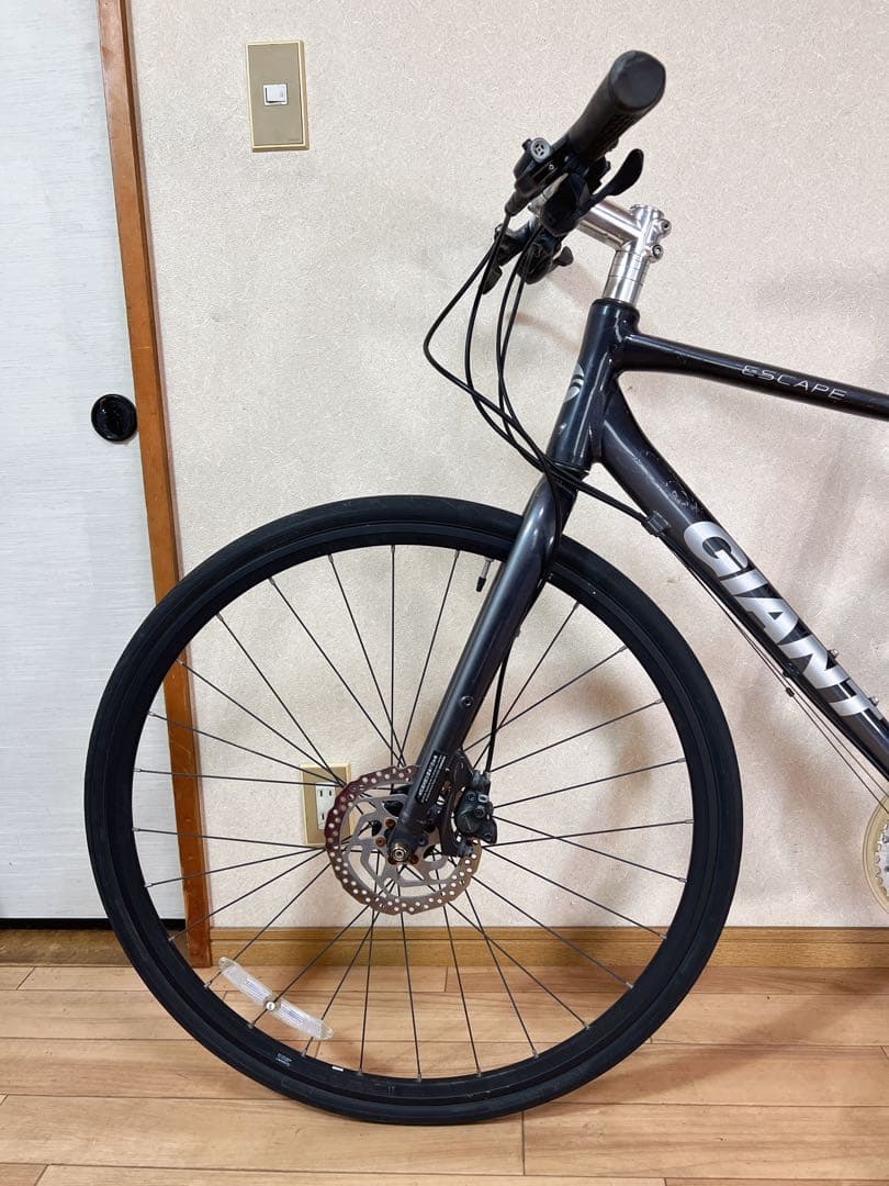 GIANT ESCAPE DISC クロスバイク　ジャイアント