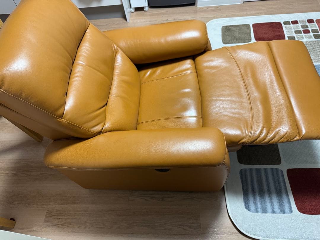 ニトリ自動リクライニング1人掛けソファー　Nビリーバ厚皮2 ※おまけ付き