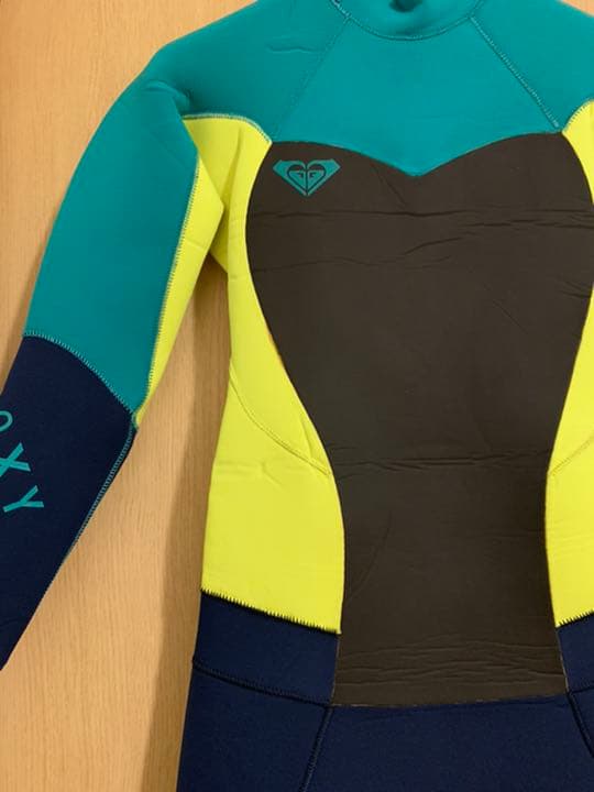 ROXY ウェットスーツ