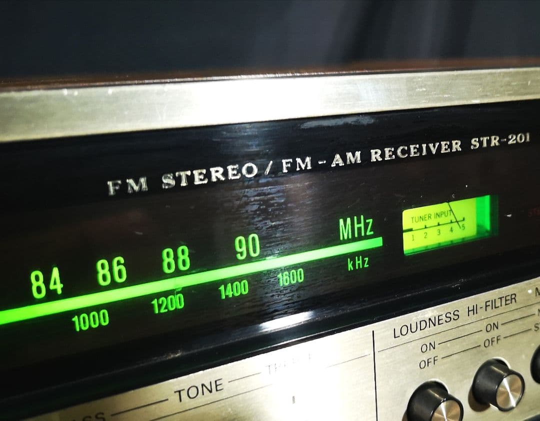 ラジオ・コンポ SONY STR-201 FM /AM STEREO RECEIVER