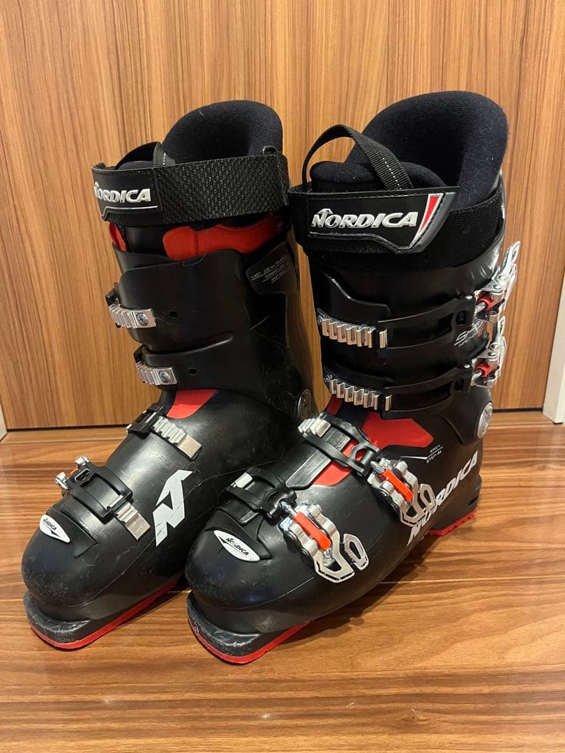 Crew Moonit スノーボード 蝶のデザイン