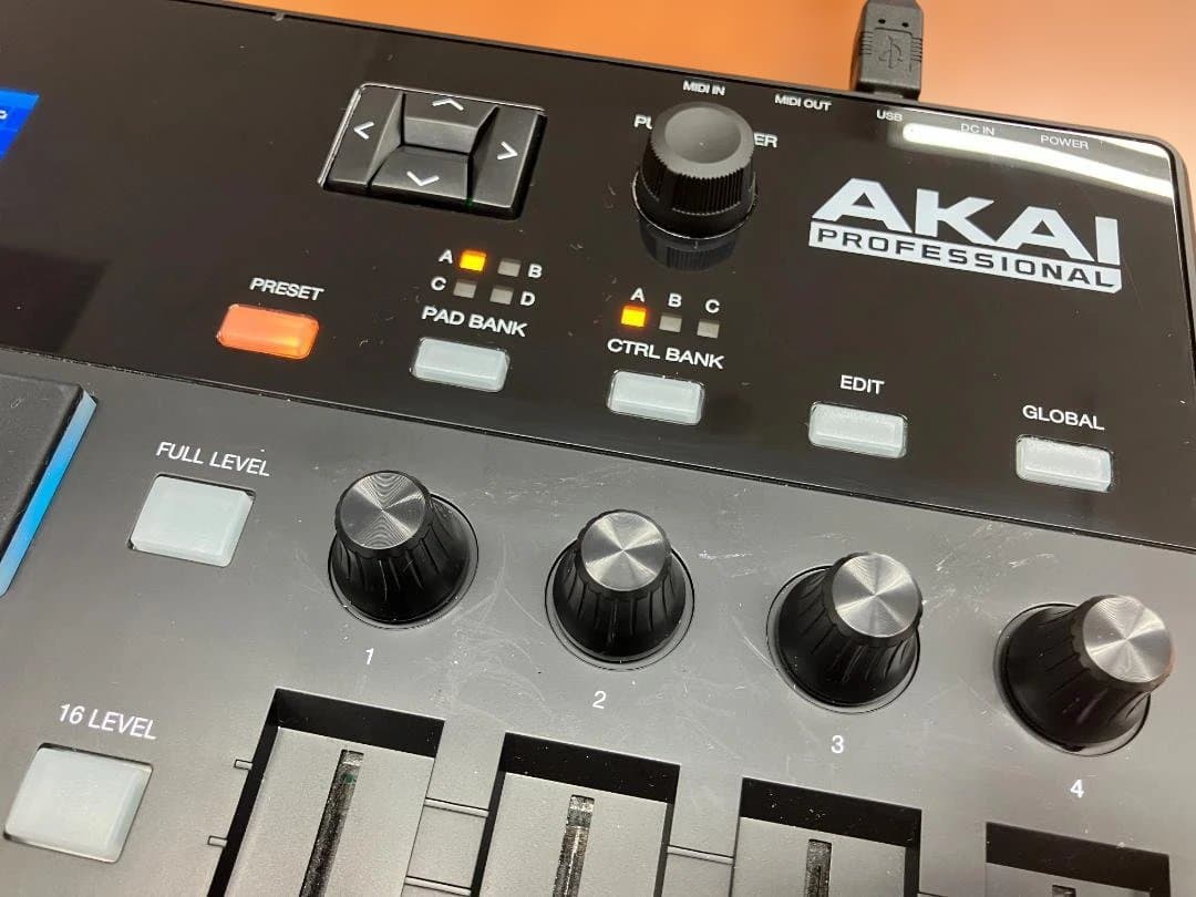AKAI MPD226 ②