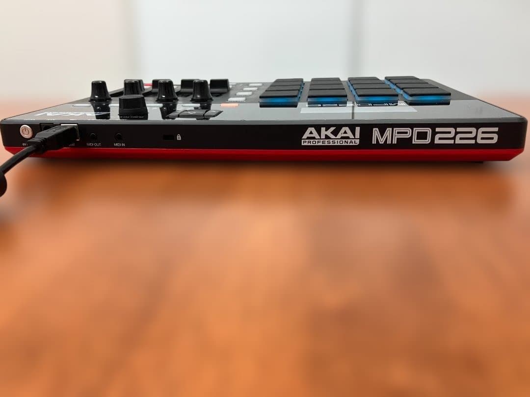 AKAI MPD226 ②