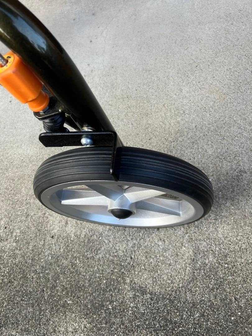 三輪歩行車　トライウォーカー　カゴ無しTR-62BK