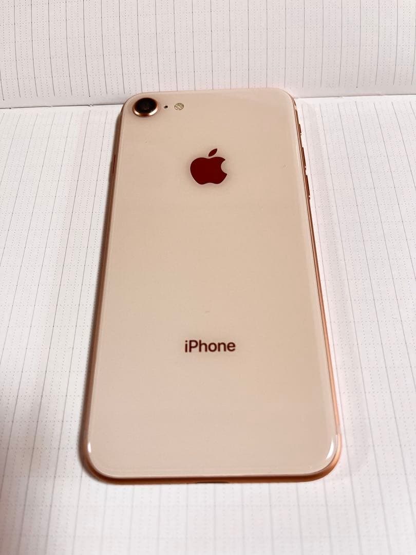 Apple iPhone 8 ゴールド　美品　バッテリー100%