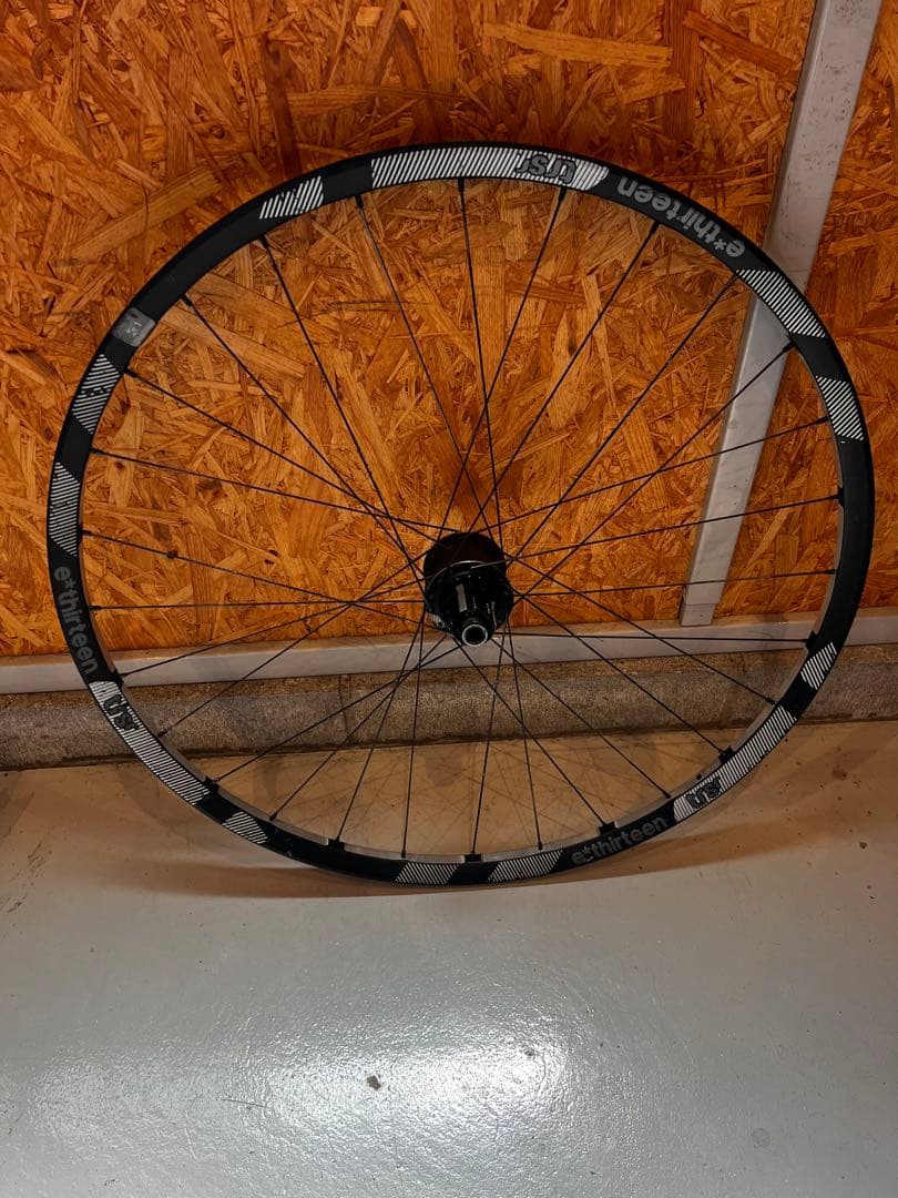 e THIRTEEN trsr 29インチ　e13 軽量