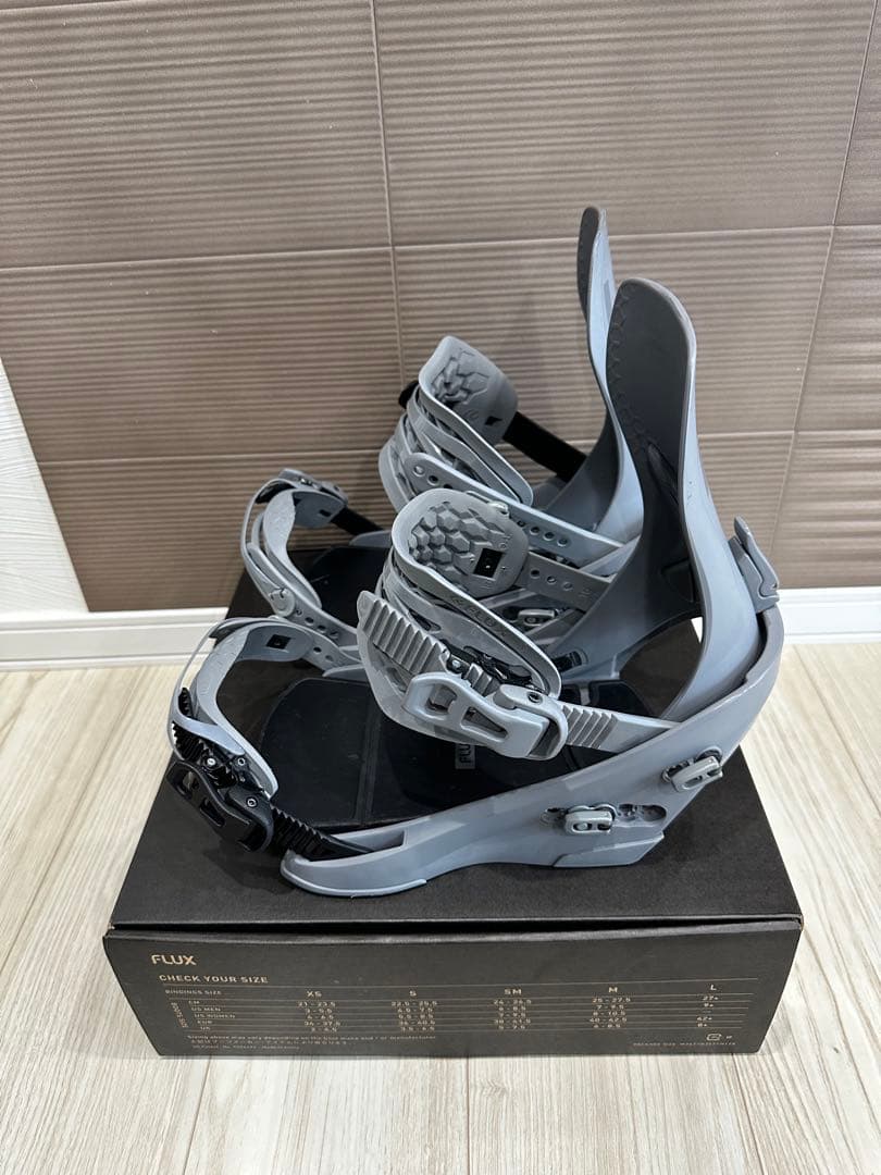 FLUX CV 23-24スノーボードビンディング グレー