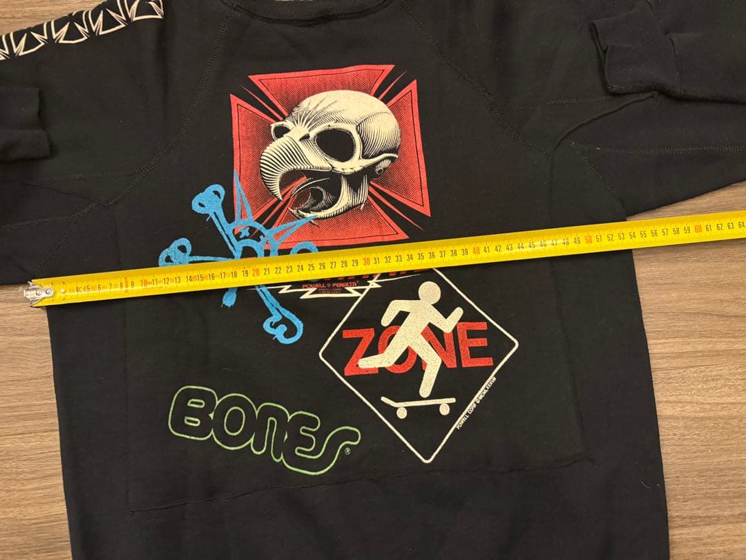 パウエル　マルチ　スウェット　powell ZORLAC santa cruz