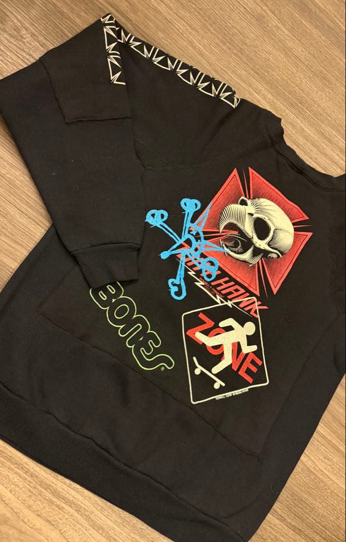 パウエル　マルチ　スウェット　powell ZORLAC santa cruz