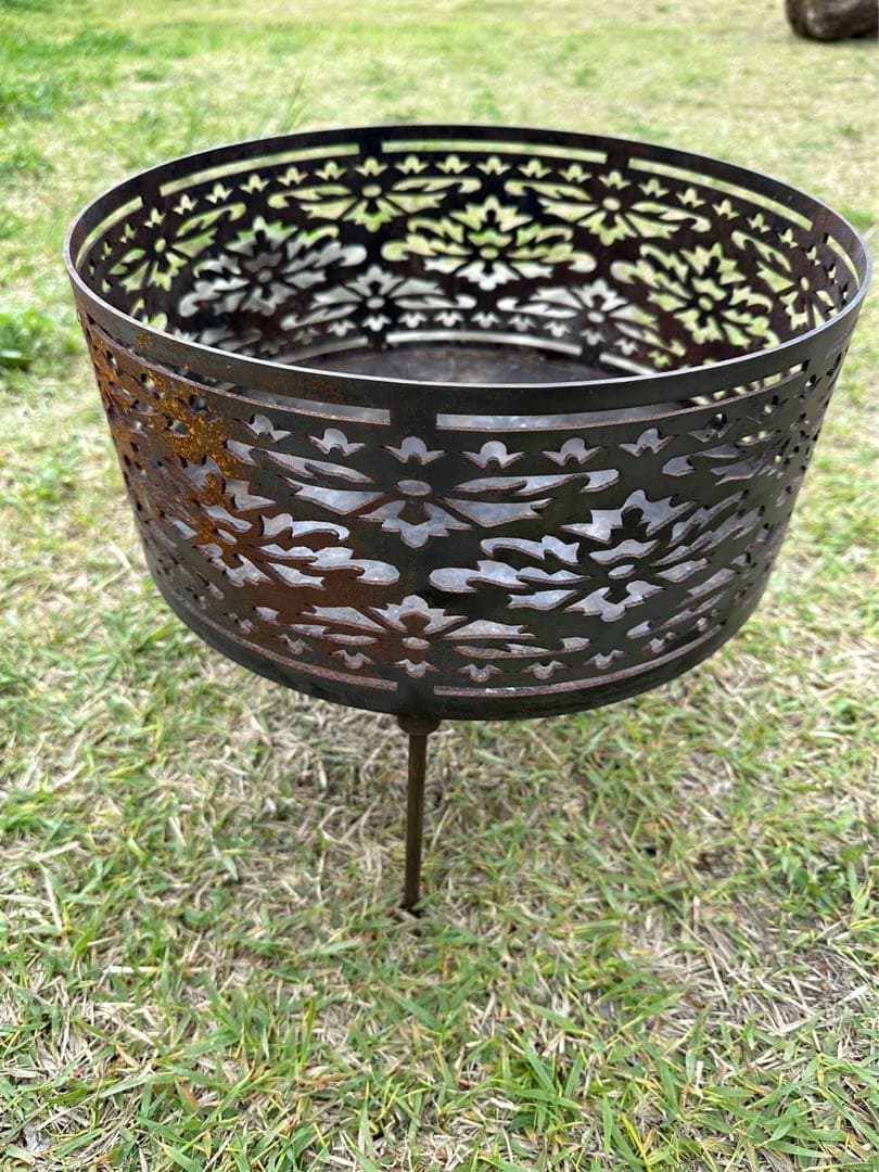 【週末セール！！】山賊マウンテン マウンコム 焚き火台