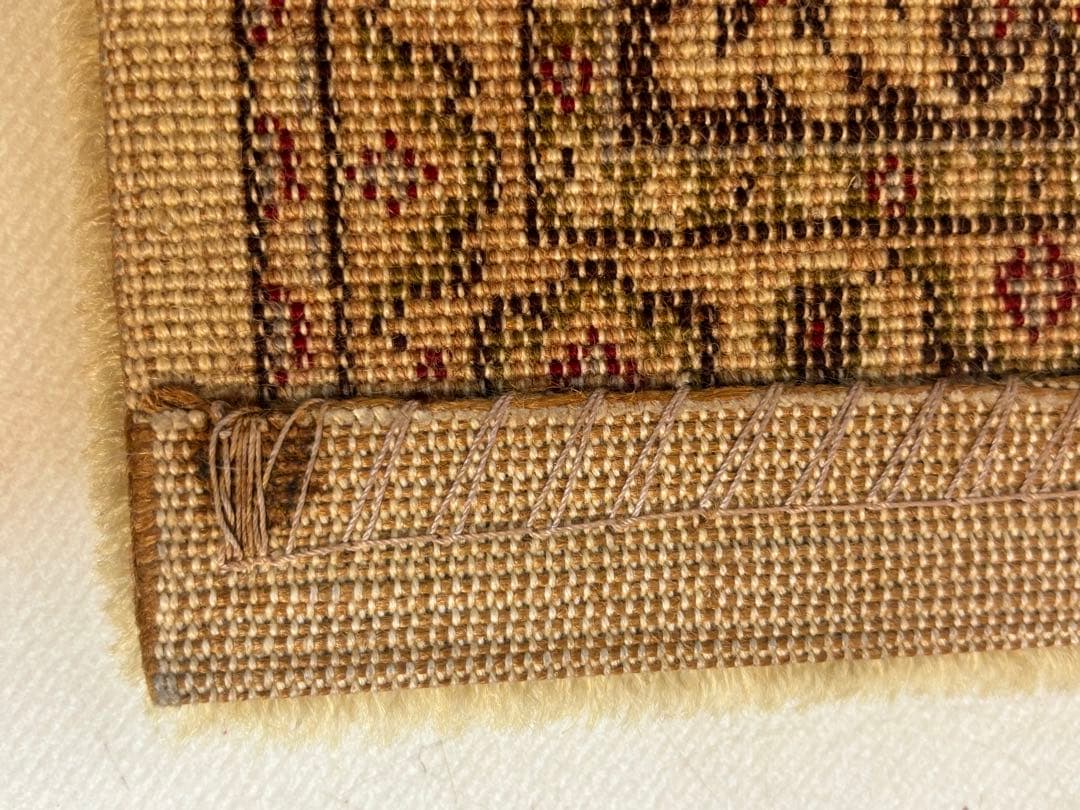 100% PURE NEW VIRGIN WOOL PILE ラグ